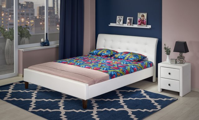 Kvalitní bílá postel čalouněná 180 SAMARA